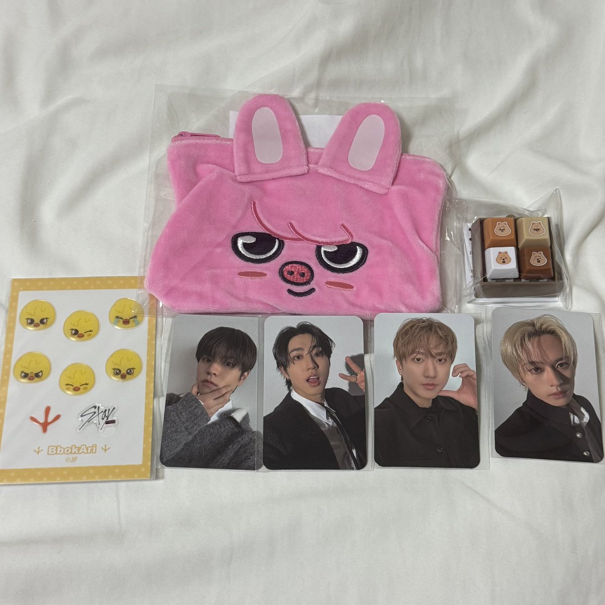 so___jini's tweet photo. StrayKids スキズ オンラインくじ SKZOOポン交換

【譲】スンミン、ハン、リノ、チャンビン

【求】ジニレットスクエアポーチ🥟

トレカ、シール、キーホルダー、異種可です。
🥟ポーチお持ちの方、
お声がけお待ちしております（��）
郵送希望です！

#スキズ交換 #スキズ譲 #スキズ求 https://t.co/G9SPRoJ48V