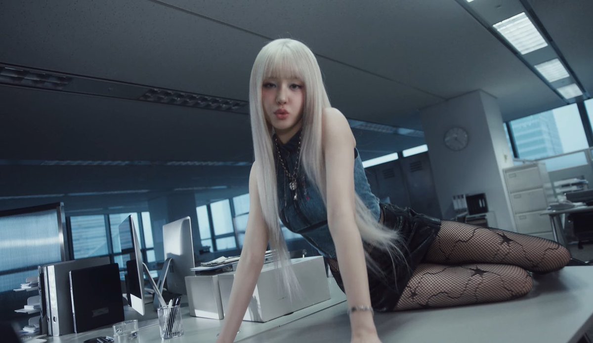 SeptyaSept12111's tweet photo. Mygirl 🫠👑

BAEMON SERVING SUGAR HONEY ICE TEA
#SUGARHONEYICETEA_BY_BAEMON 
#PHARITA #BABYMONSTER https://t.co/wWBtkErvAJ