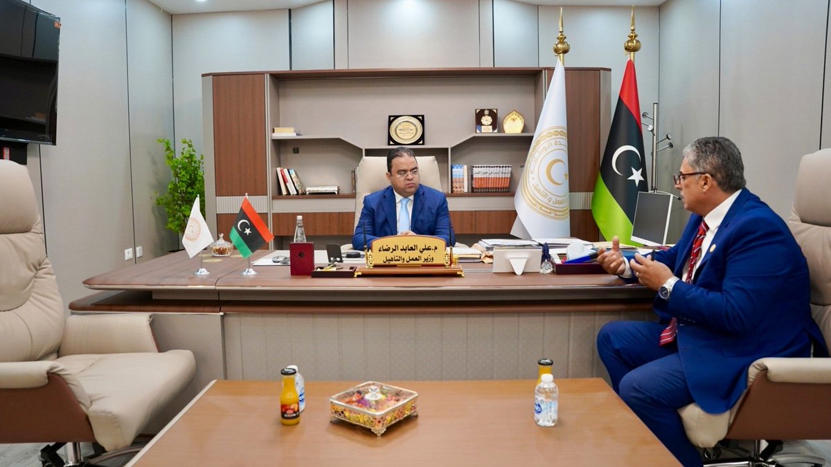 MLR_Libya's tweet photo. وزير العمل والتأهيل يتابع مع وكيل الوزارة لشؤون الاستخدام سير العمل بالمكاتب النوعية، و��جراءات تفعيل منصة #وافد_الرقمية لدعم أعمال التفتيش على جهات العمل، ومتابعة التعاقدات مع العمالة الوطنية والوافدة، بما يسهم في تنظيم سوق العمل وتعزيز التحول الرقمي. #وزارة_العمل_والتأهيل #ليبيا https://t.co/JKMqO6quHK