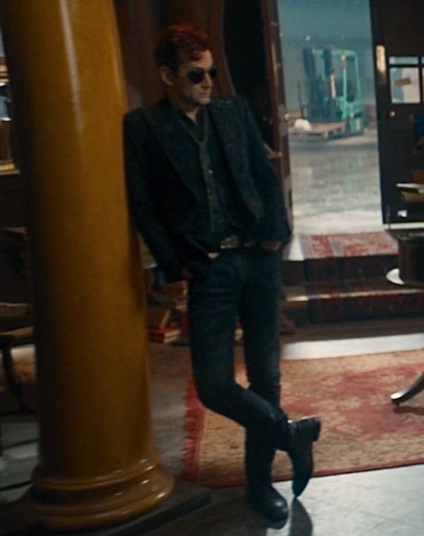1941crowley's tweet photo. homotron 9000 https://t.co/RagOj1vYRi