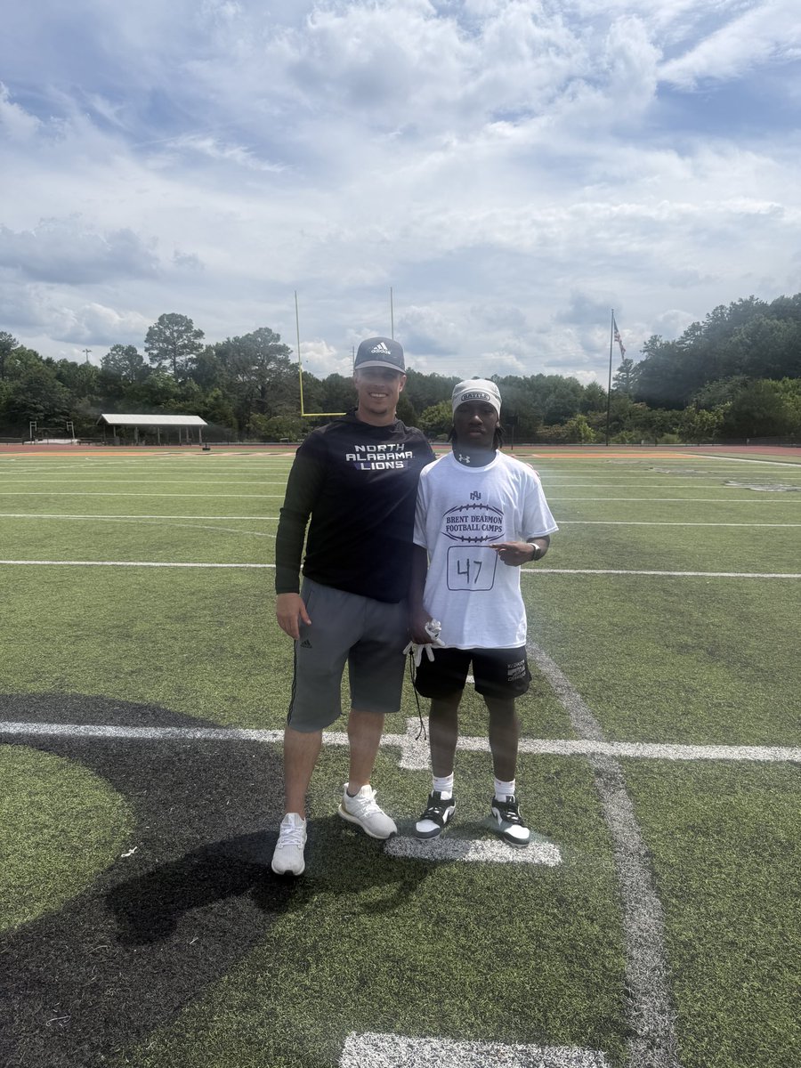 BBobbs21's tweet photo. First camp of the summer with @UNAFootball @Coach_CEllis @BrentDearmon @OneOnOneKicking @RRU18878187  #1% better https://t.co/OgadJZXggk