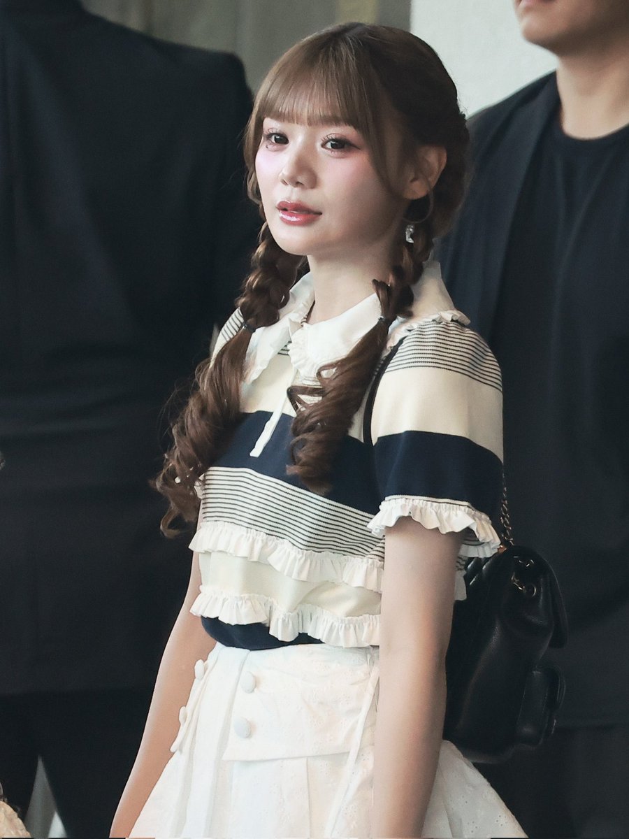 ebikanic's tweet photo. CUTIE STREET 古澤里紗 ふーりー　バッグ
MUSIC BANKミューバン出退勤で着用

CHANELシャネル
「デュマ バックパック ミニ」
参考価格　¥1,156,183 https://t.co/28U06D4S0M