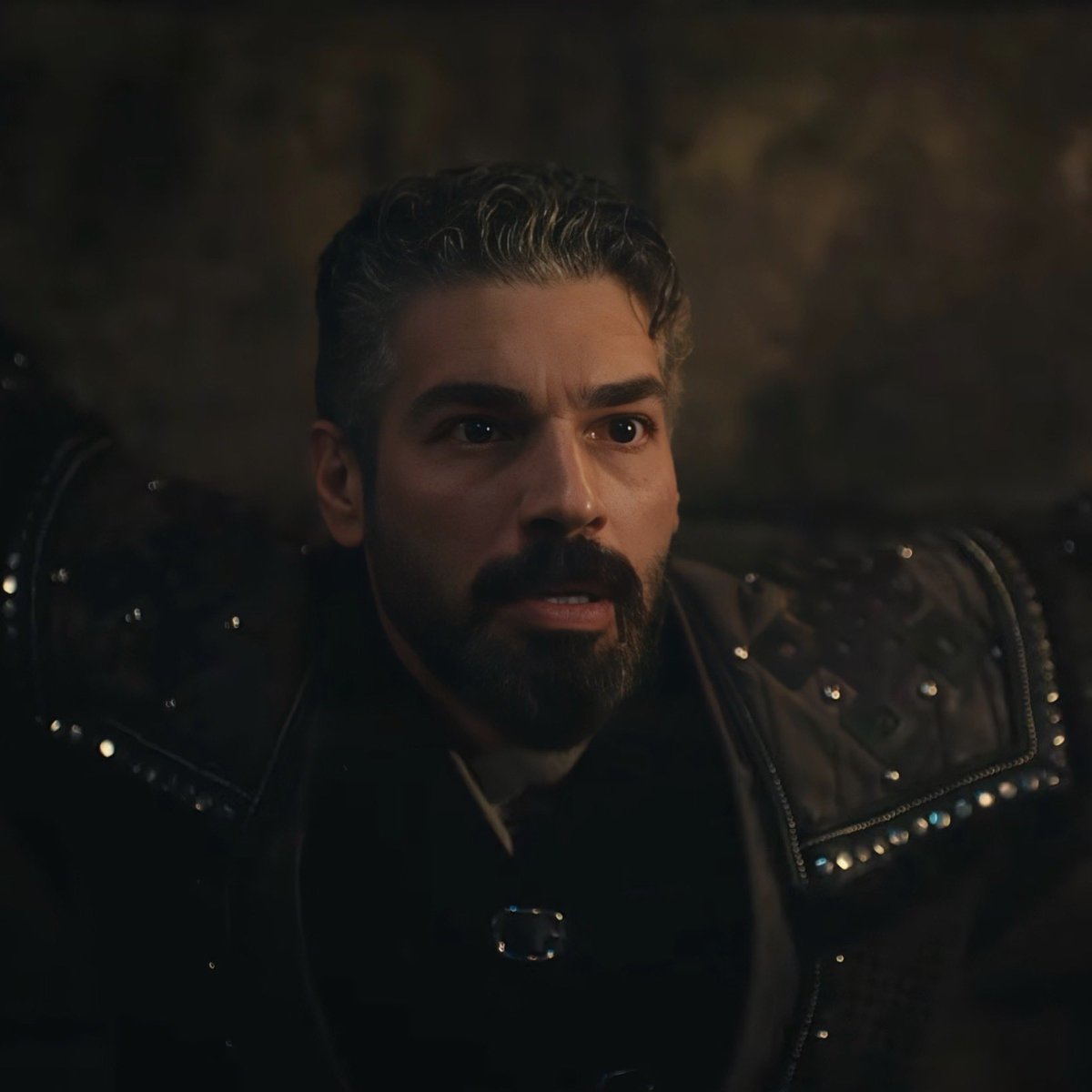 Fatviusjk's tweet photo. It was as though the entire world had come to a standstill in Flavius terrified eyes when he saw the dagger pressed against Fatma neck 
- #FatVius #KuruluşOrhan https://t.co/8lftq0fMWc