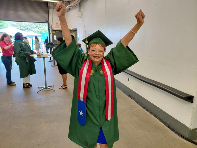 Be_Believing's tweet photo. It’s never too late! At 72 years old, proud grandma Irma Garcia just  earned her bachelor’s degree and walked the stage at George Mason  University.

Irma  moved from Puerto Rico to the D.C. area in 1978 as a single mom,  raising three daughters while working multiple jobs. She earned her  associate’s degree but had to pause her dream of a bachelor’s to support  her family — until she decided to finish what she started.

Five  years ago, she enrolled in George Mason’s program for seniors. On May  17, she graduated with a degree in public administration and a minor in  Spanish. Her secret to success? “Believe in yourself and dance a lot of  salsa!”  She even kept detailed notebooks from all her classes.

A  loving mom of 3 and grandma of 8, Irma celebrated surrounded by her  proud family. Next on her list: a special trip with her daughters and  part-time work in the nonprofit sector.

What  an incredible reminder that age is just a number and dreams have no  expiration date! Her story is proof that perseverance and family support  can carry you through anything.

H/T> Today Digital