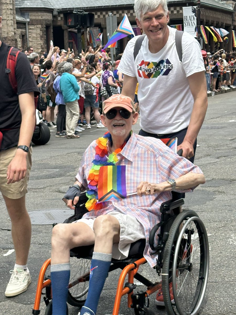 BostonPhot2026's tweet photo. Boston Pride 2026 @BostonPhot2026
Photos by Porti https://t.co/ZlxFIKIsXz
