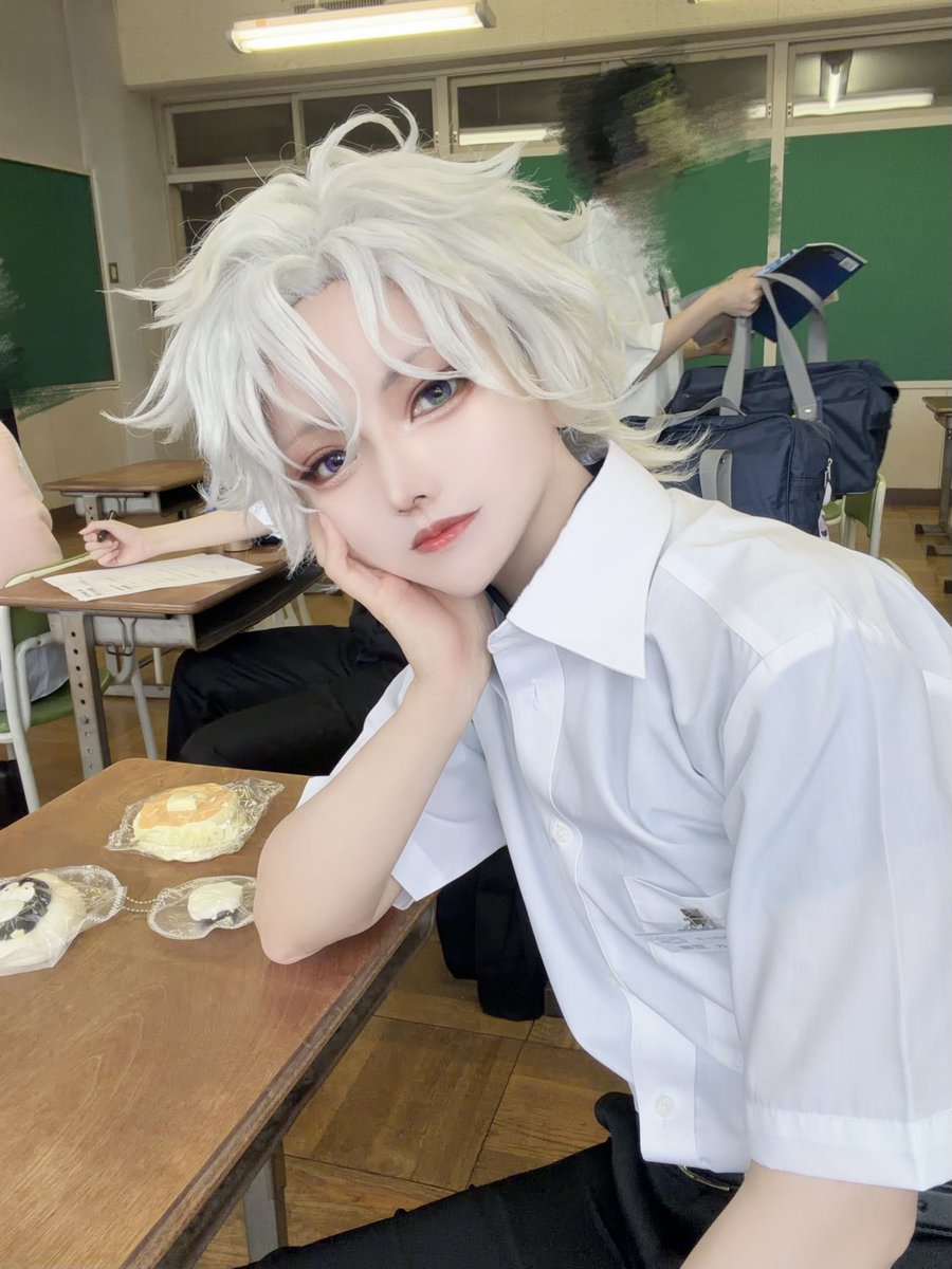 moku_te's tweet photo. ⚠︎捏造衣装　cos

なつさんのお誕生日に🥷🔫でお祝いしてきた！お誕生日おめでとうございます〜〜！！🎉✨
更衣室で喋り倒していたのに、撮影中は人が多くて人見知りを発揮しました😂
でもとっても楽しかった〜！🦸‍♂️かなり騒がしかったw

 #放課後シネマティカ0607 https://t.co/7JVujcrzqC