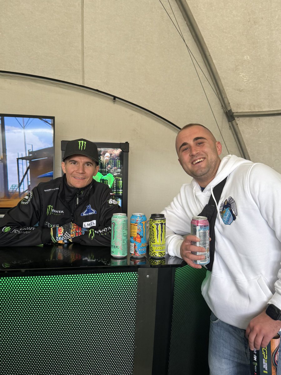 mateuuusz2's tweet photo. Some day at #ManchesterSGP in the fanzone 🤩 https://t.co/9g5J7RoIcu