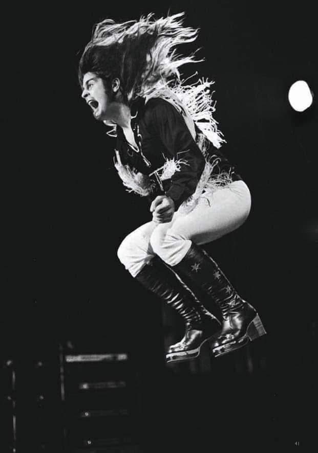 OzzyOsbourne's tweet photo. Flying High Again✌🏽🪽 https://t.co/LKt33x3KVV