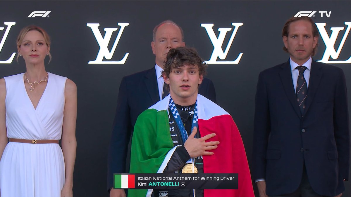 f1speed_indo's tweet photo. 5 kali.

LIMA KALI BERUNTUN Fratelli D'Italia diputar di podium.
Tapi bukan Ferrari. https://t.co/WJ2zpEC6Ow