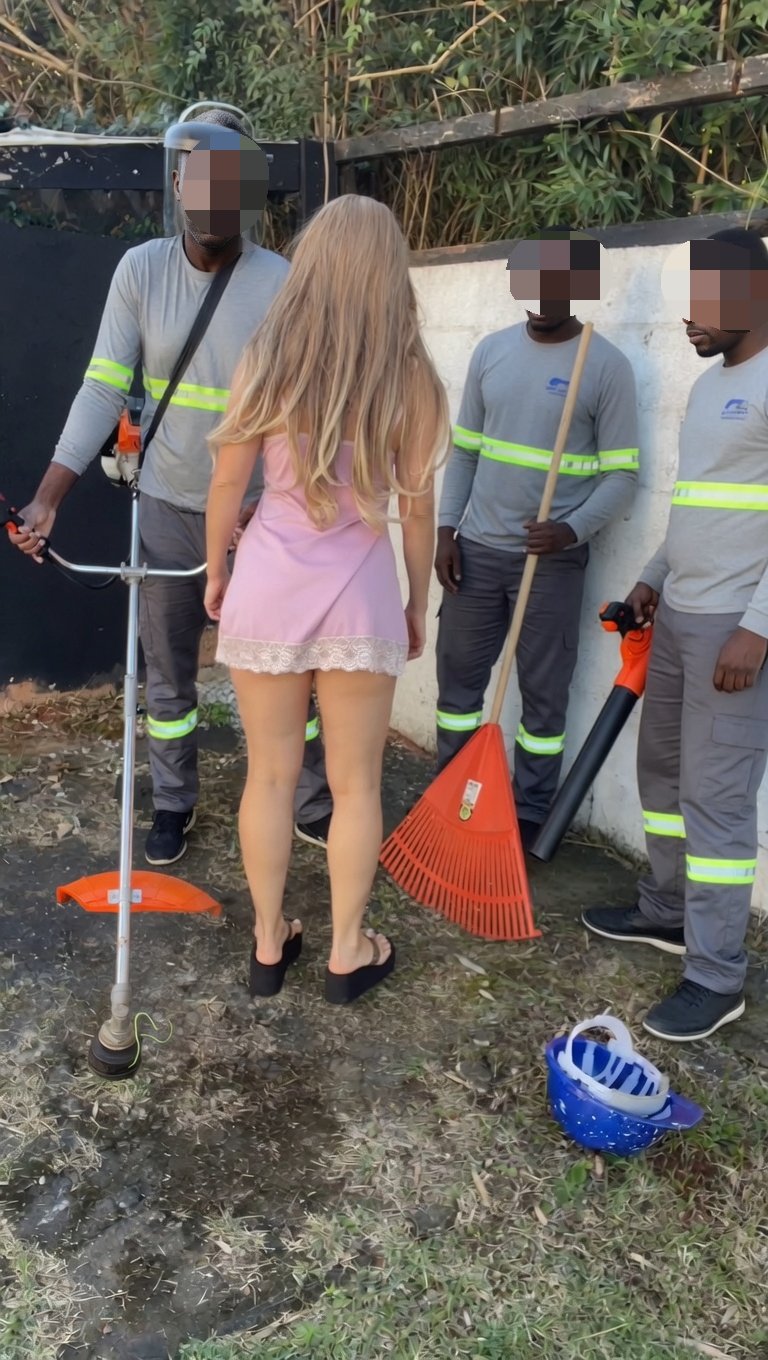 1 pic. 😱Bebeu mijo, levou leitada no cu no pelo e chupou pau suado e mijado dos jardineiros. ♠️Corno contratou jardineiros e a esposa putona deu no pelo e ainda foi humilhada pelos machos dentro de casa. 🔴COMPLETO NO PRIV4CY ⬇️ 🚨🚨🚨🚨 🍊https://t.co/E6M6g4jKoq https://t.co/Aug2sRnm8z