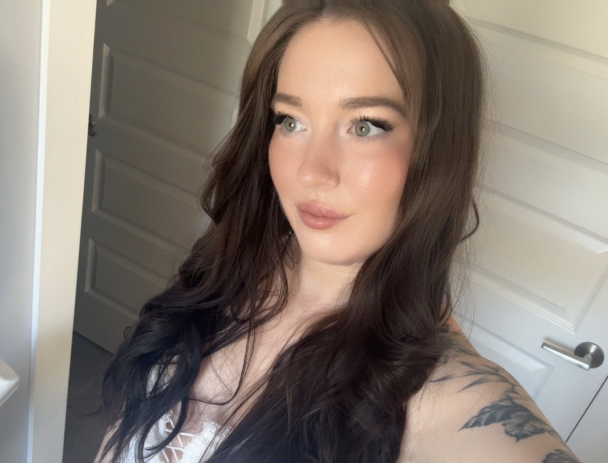 itsronniebaby_'s tweet photo. Good morning findom ✨

The way I look at you when I know your top priority is to be a good boy for princess https://t.co/0H9xyzlESX