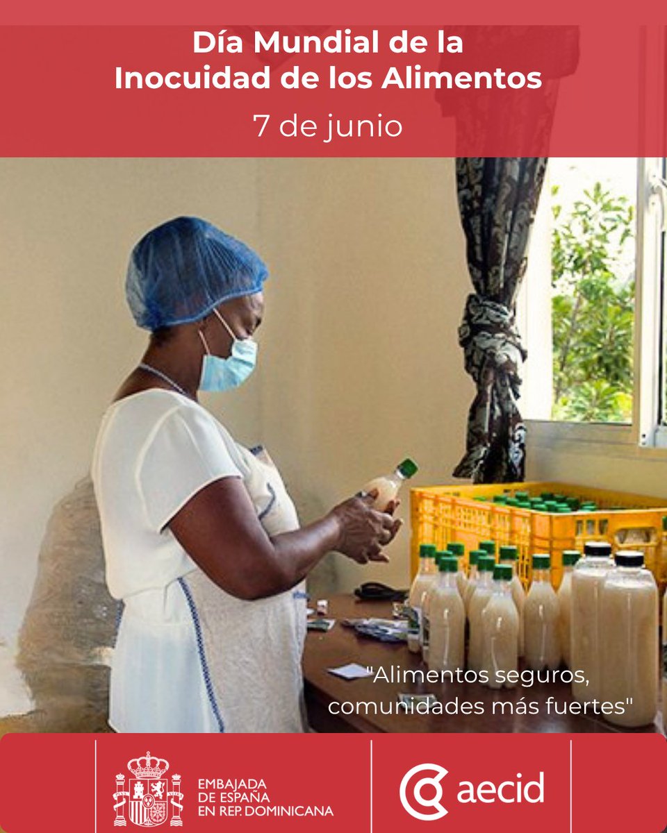 AECIDRD's tweet photo. En el #DíaMundialDeLaInocuidad, se refuerzan en 🇩🇴 los estándares para una producción agrícola más segura. El Ministerio de Agricultura , con apoyo de la Cooperación Española, impulsa formación y acompañamiento a productores y técnicos.
✅ Buenas prácticas✅ Producción sostenible https://t.co/cKsW9pcYMT