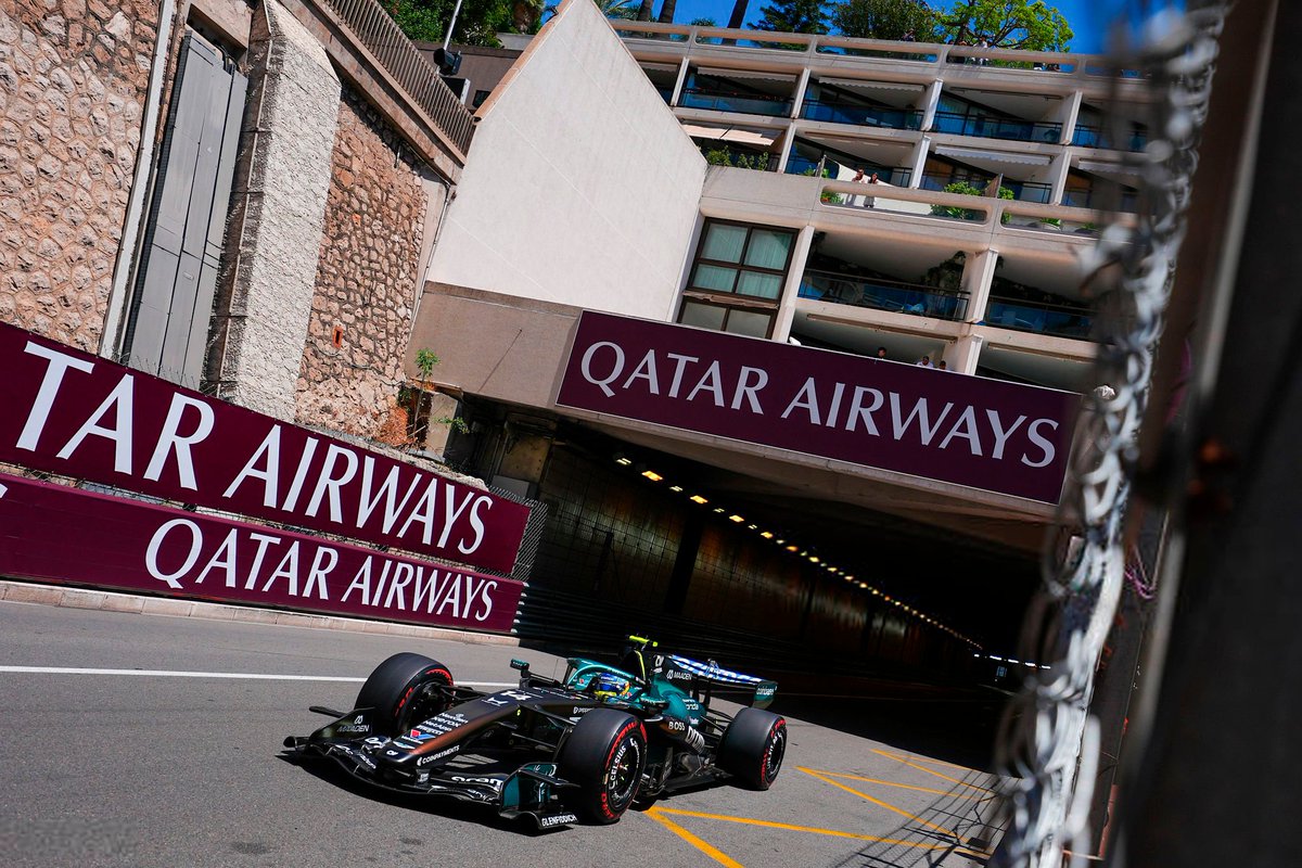 FormulaDirecta's tweet photo. 🚨 ÚLTIMA HORA: ¡¡¡FERNANDO ALONSO SUBE AL 10º Y LOGRA UN PUNTO EN MÓNACO!!!

10 sesungos para Checo Pérez

#F1 #MonacoGP 🇲🇨 https://t.co/QzNZxjIyfr