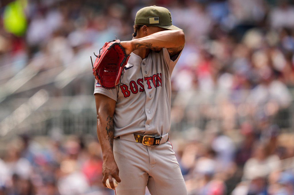 BostonStrong_34's tweet photo. Brayan Bello on being demoted: “It was a difficult moment, it was a bad day for me. I was ready to travel with the team, I cried. I’ve a strong passion for baseball and when I was told the bad news, it was very difficult for me.” https://t.co/qdFV9f73gQ