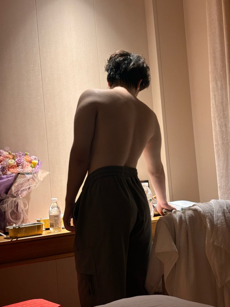 keya715368's tweet photo. 我的男朋友就是很诱人啊。。。 https://t.co/b5XJSIj3RT