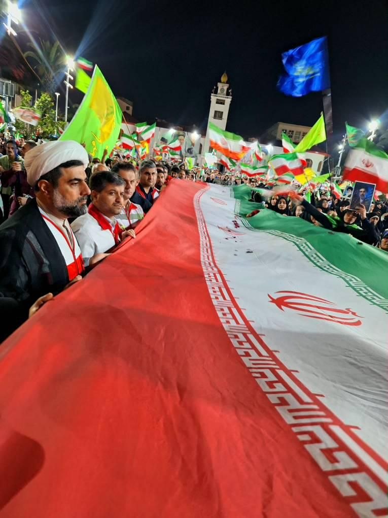 golefatemi's tweet photo. به گفته اماممون :"دشمن بر تاب‌آوری مردم و ایجاد خطای محاسباتی مسئولان تمرکز دارد."
پس همچنان با قدرت در خیابانها می مانیم✊
#خیابان_ایران
#IranianOnIt https://t.co/h9vQdaC5f9