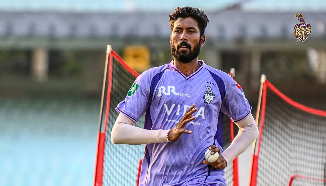 Rokte_Amarr_KKR's tweet photo. 🚨Saurabh Dubey in Vidarbha league. 

2/21 [3 overs] 

* 1 maiden over
* wickets in the first ball of the inings (powerplay) &amp; 18th over (death overs). https://t.co/yStZ2oa6sM