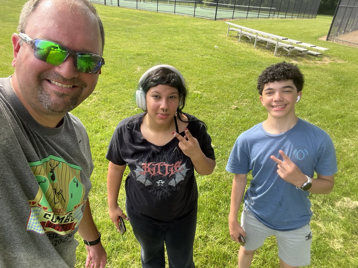 CoachScottKirby's tweet photo. #international #crosscountry with their first group #run yesterday! You can help support the program through this link https://t.co/M7MEJIaHzW https://t.co/JLKhAwFULN