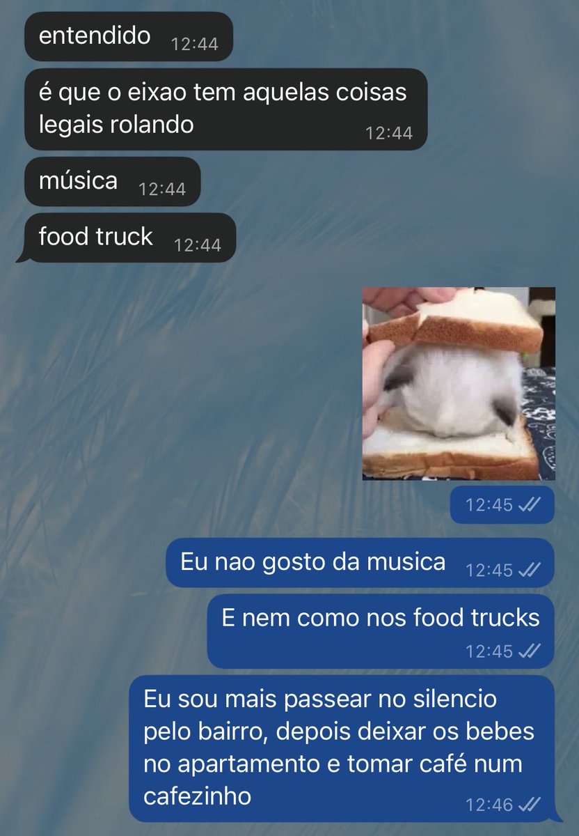 letbookstan's tweet photo. Eu e a minha irmã somos realmente água e vinho https://t.co/l1PukMcwMl