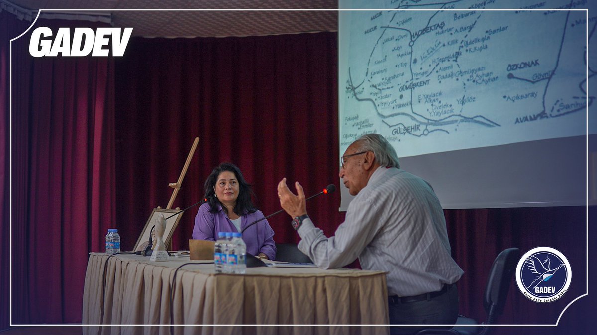 _GaripDede's tweet photo. GADEV Alevi Akademisi’nin 2026/2027 eğitim programının, ikinci konferansı olan “Bir Alevi Coğrafya/Hacıbektaş” panelinimizi yoğun katılımla gerçekleştirdik.

Hacıbektaş coğrafyasının köklü ritüellerini, derin inanç yapısını, yüzyıllardır yaşatılan kadim geleneklerini ve tarihsel süreçten günümüze uzanan demografik dokusunu geniş çerçevede ele aldık.
 
Değerli sunumları ve kıymetli bilgileri ile katkı sunan;
Prof. Dr. Şükrü Aslan’a,
Prof. Dr. Sırrı Bektaş’a,
Moderatör Aylin Fırat’a,
Deyişleriyle bizlerle olan Volkan Yılmazer’e ve katılım sağlayan tüm canlara teşekkür ediyoruz.

Aşk ile.