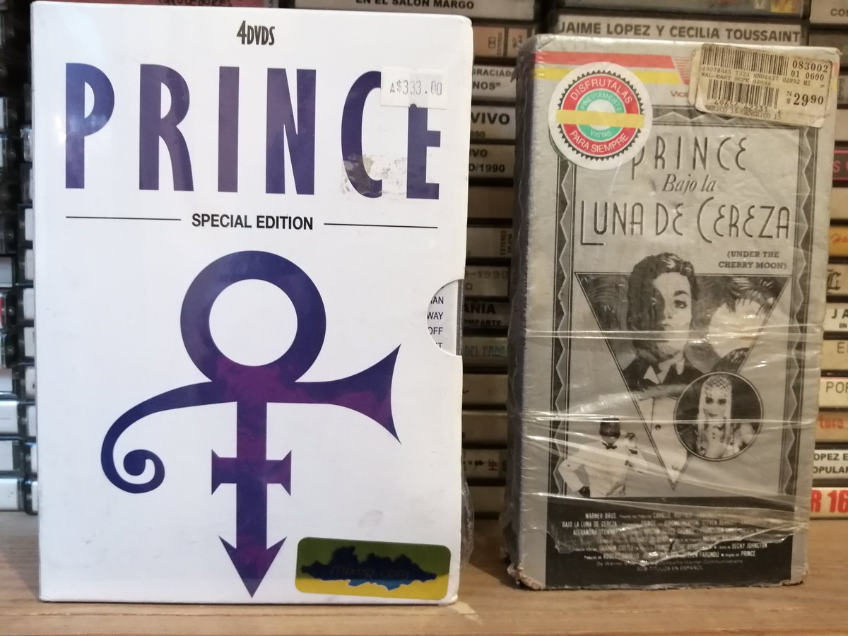 Pirock12's tweet photo. @ERADINOSAURIO
@Reactor105
#GeneraciónR
#EraDinosaurio
Buenos días @DavidPraDino
Excelente la Era del Maestrazo Prince mi Idolo desde que lo conocí a inicios de los 80 y que es poco programado y no puede faltar en la Pirockteca
Gracias me haces el día
Salu2 #ComunidadDinosaurica https://t.co/H2VjA8iCNI