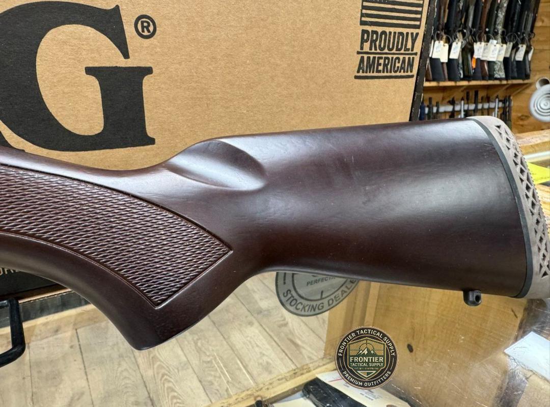 TacticalShit's tweet photo. Mossberg 590 A1 12ga Tactical — Catalog entry.

Mossberg 590 A1 tactical shotgun with a 20-inch barrel and walnut stock, displayed in a retail case. Documentation date: Sunday, June 7, 2026. https://t.co/wdmJ2btn7u