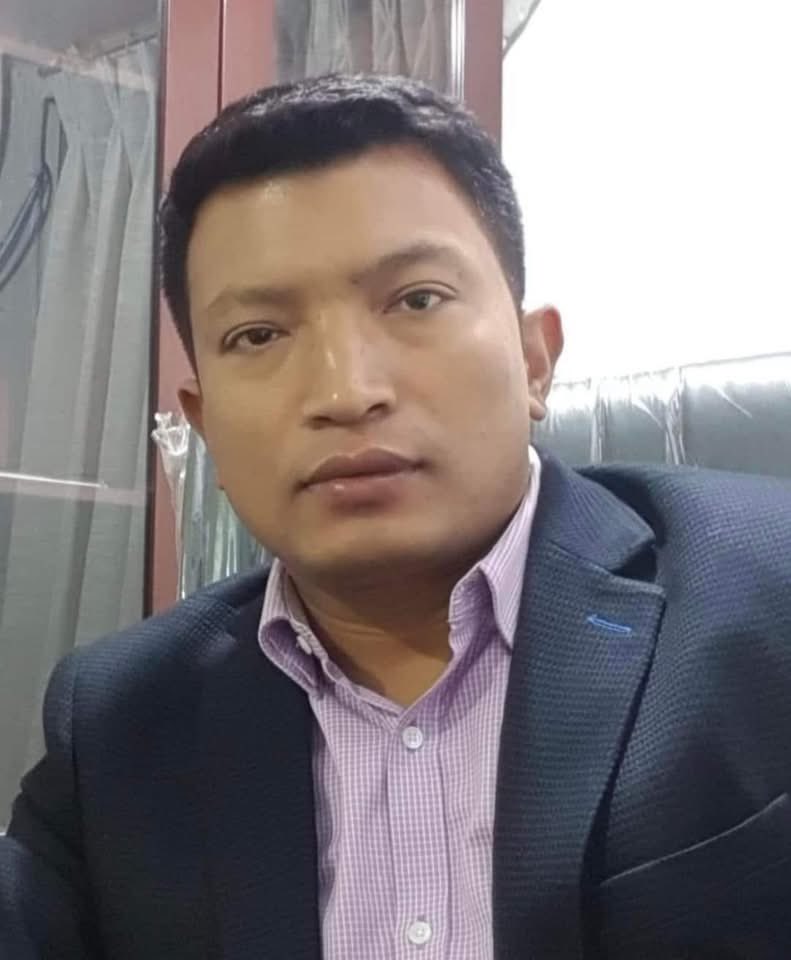 realpbhattarai's tweet photo. अख्तियार दुरुपयोग अनुसन्धान आयोगले गैरकानूनी सम्पत्ति आर्जन गरेको आशंकासहित एमाले अध्यक्ष केपी शर्मा ओलीका प्रमुख स्वकीय सचिव राजेश बज्राचार्यमाथि अनुसन्धान थालेको छ खवर आएको अनलाइन खवरमा आएको छ! https://t.co/19MbDldSjd