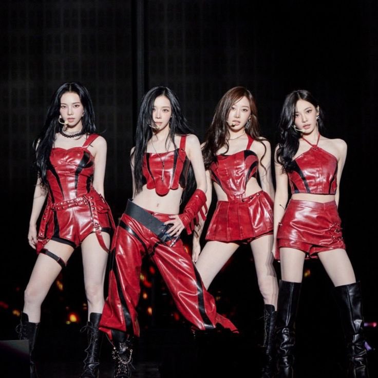 aechartdata's tweet photo. .@aespa_official’s “LEMONADE” (5,696,209) has surpassed BLACKPINK’s “GO” (4,448,319) to achieve the highest streaming debut on the YouTube Music Weekly Korea Chart among female acts in 2026. https://t.co/cgHz42xT4m