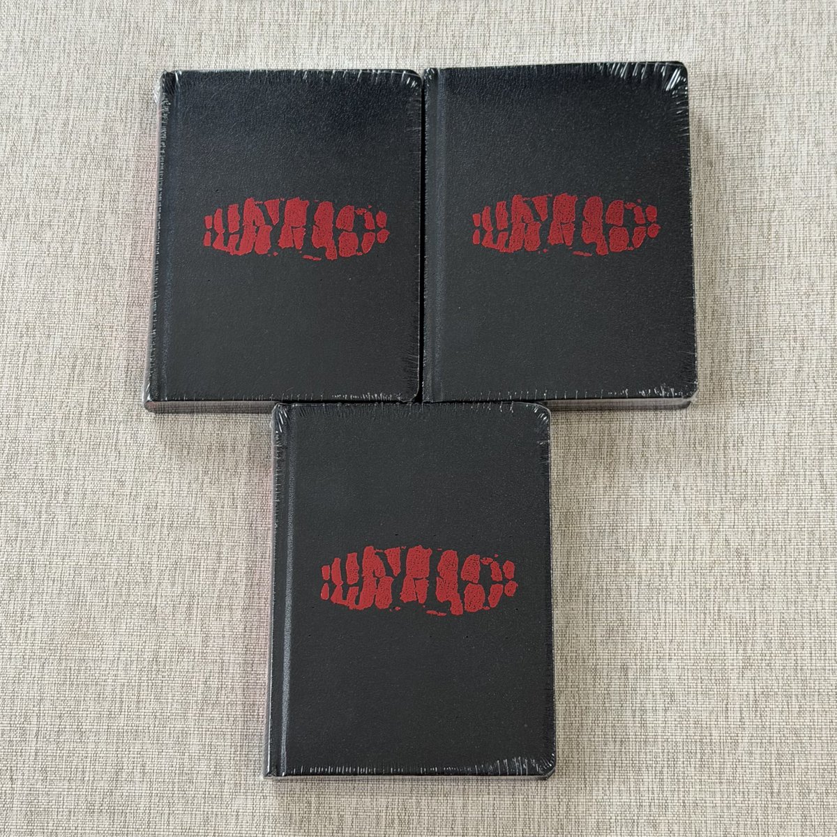 mycandyty's tweet photo. พร้อมส่ง 🎀

อัลบั้ม TAEYONG - 1st Album WYLD แทยง

• WYLD Book : 950
• Zine (เลือกปก) : 540
• Jewel Case : 450
• SMini : 390
*แถมการ์ด hottrack 

ค่าส่ง ems 50
🛒 สั่งซื้อ dm ค่า

🍊 https://t.co/j3wY01RxJj

#ตลาดนัดnct #ตลาดนัดnct127 #ตลาดนัดtyongf https://t.co/nP2uBJQOjY
