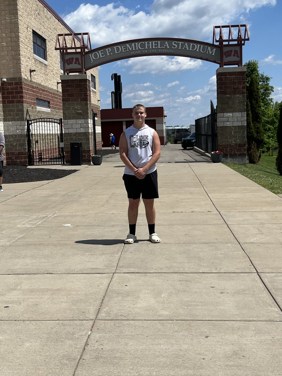 PenroseBlake's tweet photo. Thank you @JM_OLine_Camp for an amazing opportunity to learn, compete, and improve my game. Grateful for the coaching, knowledge, and experience. Looking forward to putting what I learned to work! #OLine #Football #GetBetter https://t.co/KnMb03XunL