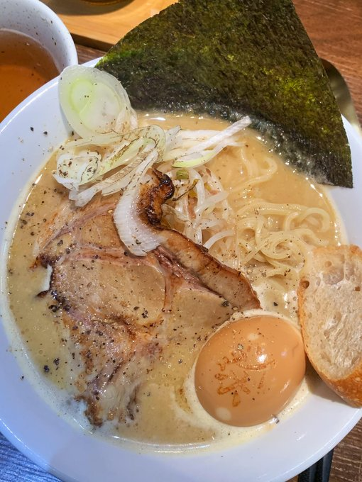 Constantinalli's tweet photo. 濃厚クリーミーで美味しかった。 https://t.co/o1hkTO4M3P