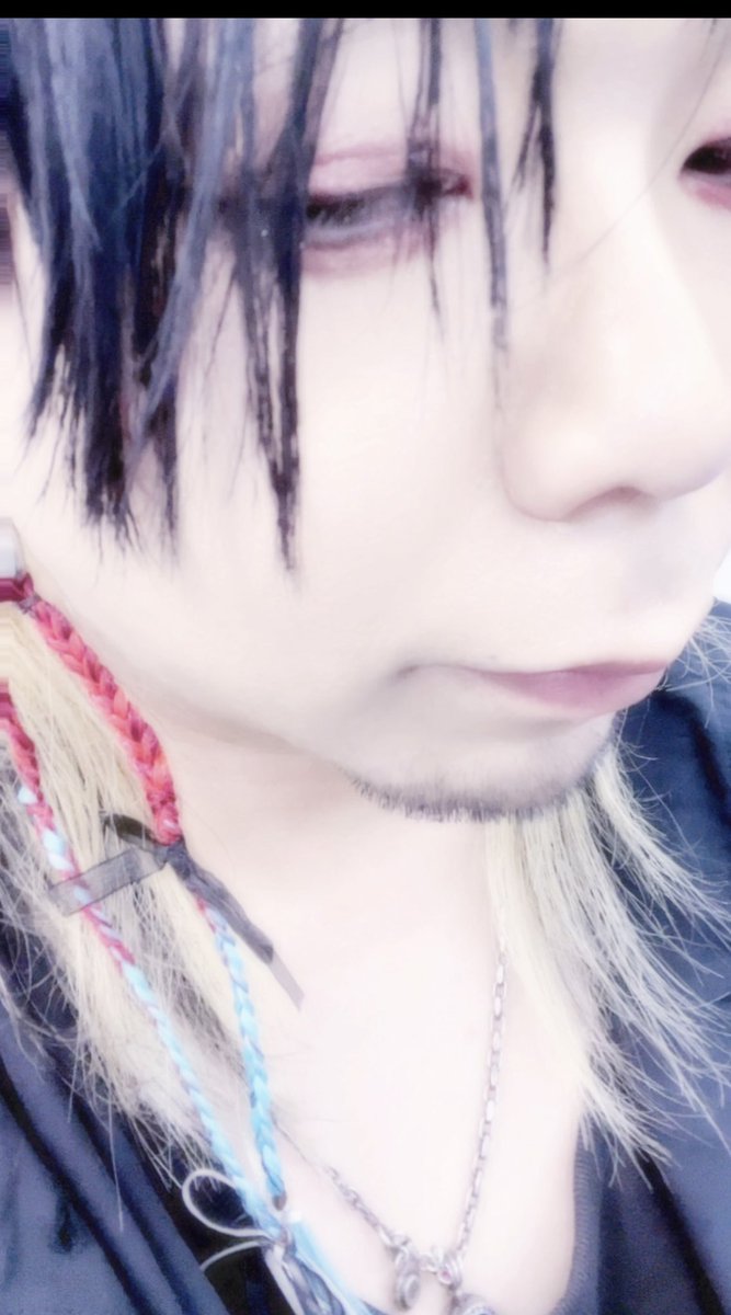 jen_gorilla's tweet photo. A・DOさんのリングエクステもやっとつけられてご満悦 https://t.co/eMsOnTyOlU