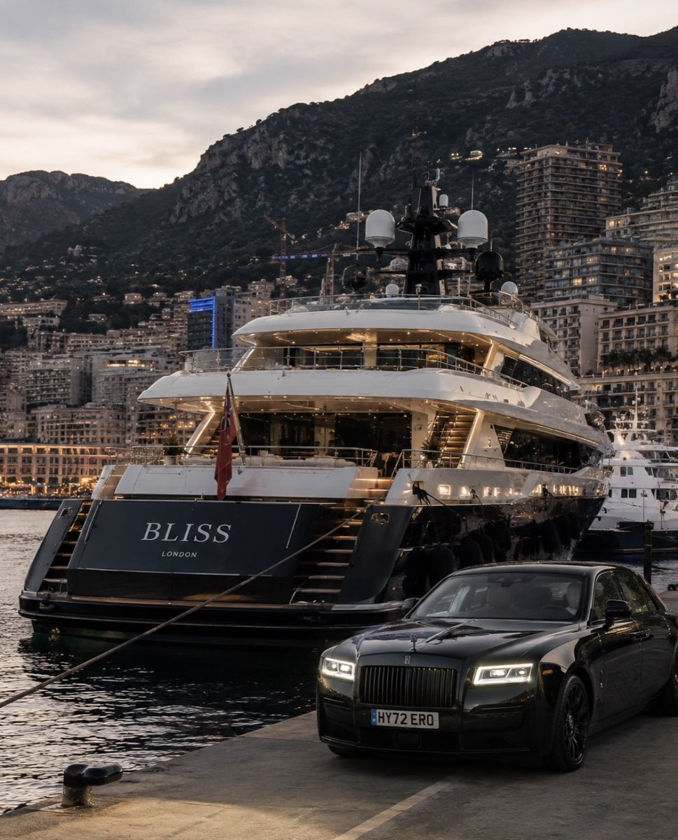 LuxuryCars365's tweet photo. https://t.co/aicYGwATii