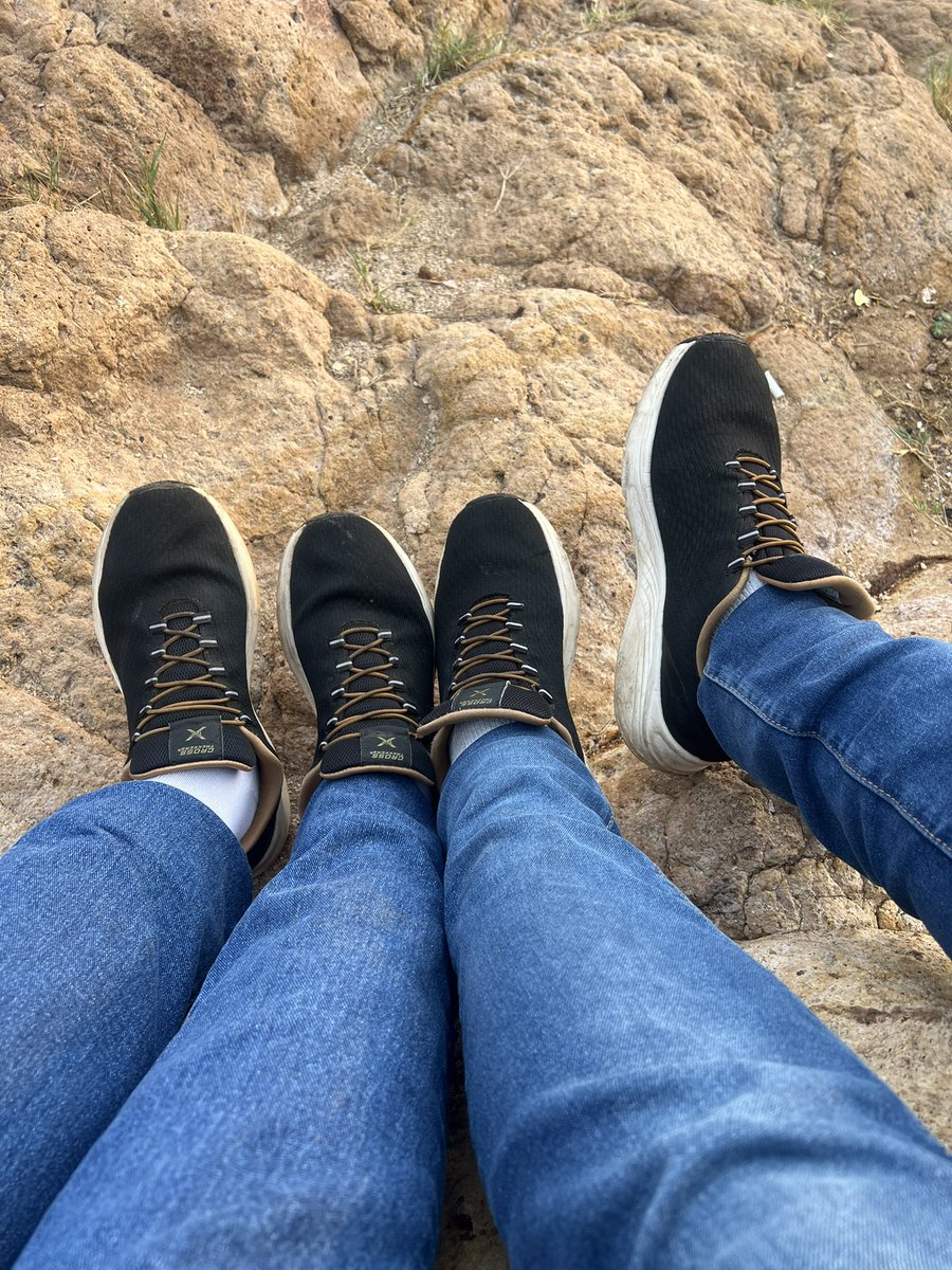 HenryCa2001's tweet photo. Twins 💙❤️ https://t.co/zUmb4VCRo3