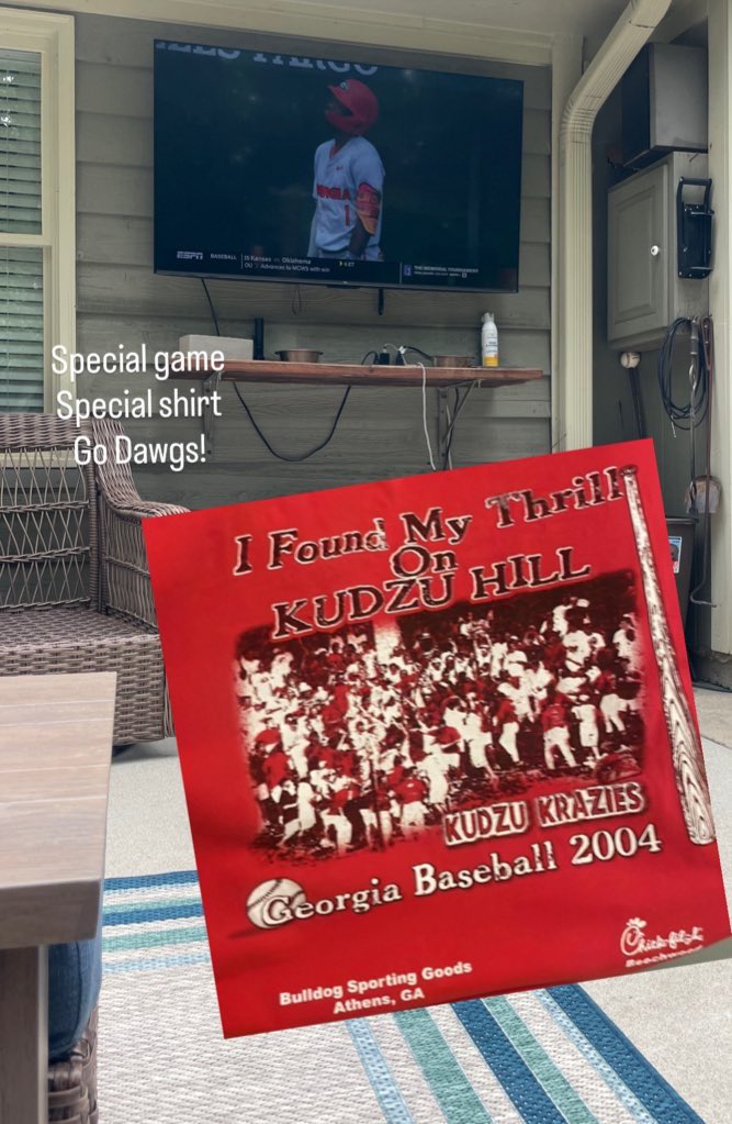 DJthepappy's tweet photo. @jeffdantzlertv back patio, tv and radio synced PERFECTLY. https://t.co/4DvBDjSFNh