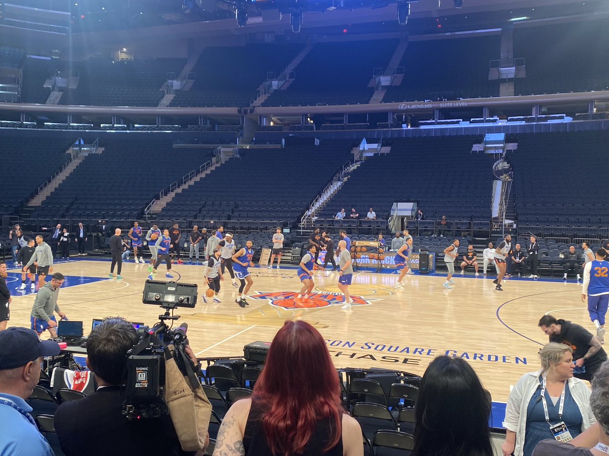 Ian_OConnor's tweet photo. Knicks practice for Game 3, Madison Square Garden, as a proud Patrick Ewing looks on (seated, right) https://t.co/dh1QSZd5SC