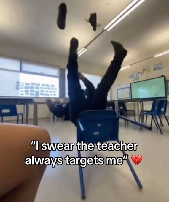 RealestMemes_'s tweet photo. https://t.co/QAQGLyxeje