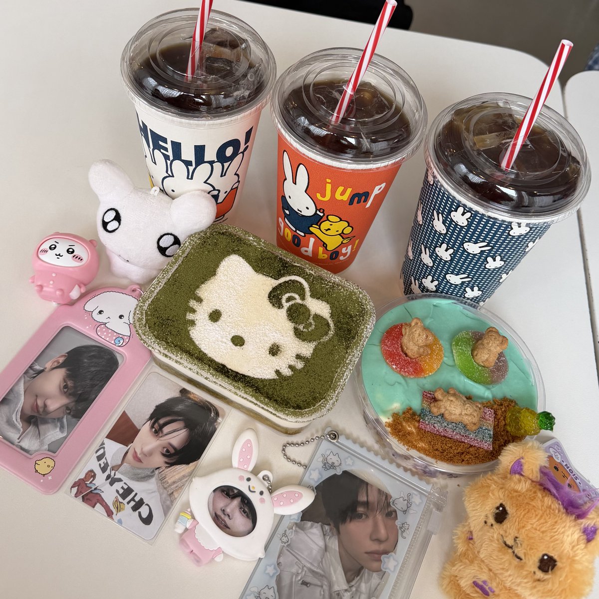 ngxdoo's tweet photo. 반년만에 대학동기들 만나서 분좋카 방문햇어염 ㅎ.ㅎ https://t.co/tdMeYFxczp