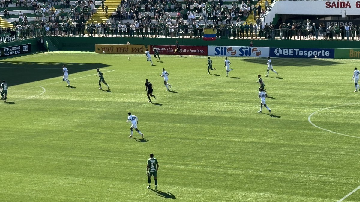 mateus_frozza's tweet photo. SUL-SUDESTE: CHAPE VENCE NO TEMPO NORMAL, MAS PERDE TÍTULO NOS PÊNALTIS

Verdão perdeu uma penalidade e foi vice-campeão https://t.co/sguRUd9VPt