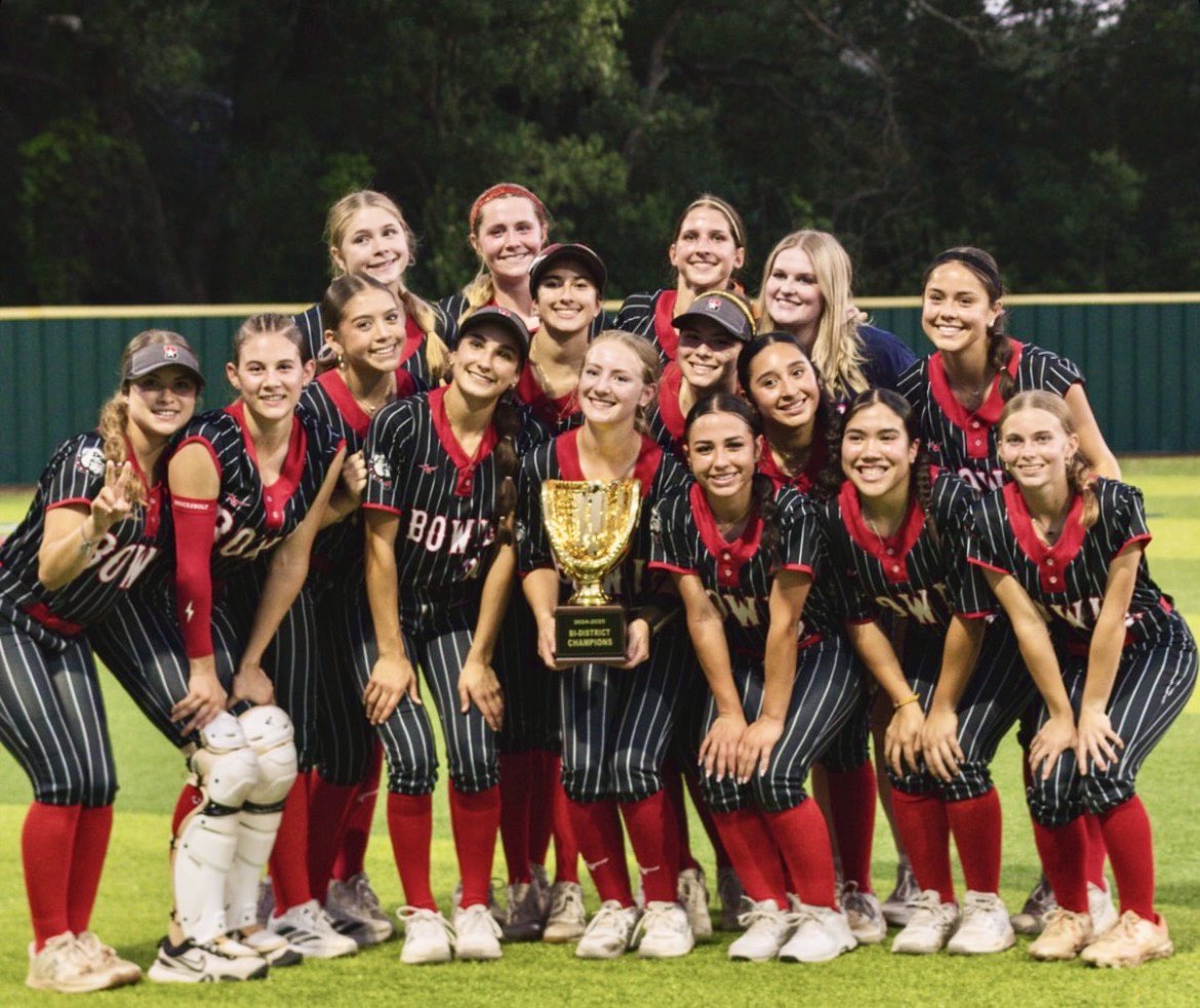 piperk_slaps's tweet photo. So honored to be named Pitcher of the Year District 26-6A and Newcomer of the Year for Bowie HS. Closing out the year with Academic All District and Top 10% Trustee award. Grateful for all the opportunities this year!! So proud of our team. @BowieGirlsSoftb @blaze_atx_2029 https://t.co/tmsMRyVwAh