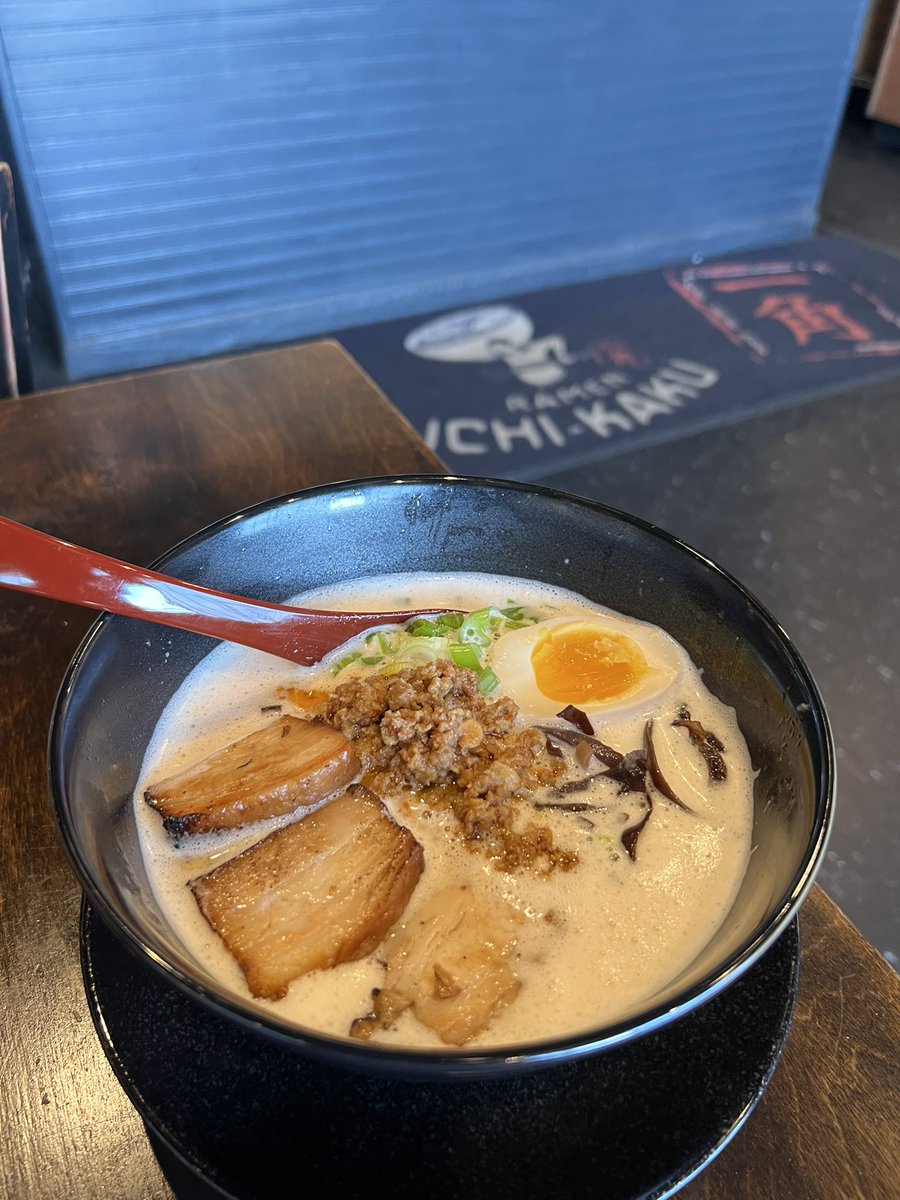 RamenYohei's tweet photo. Our signature Cappuccino Tonkotsu Ramen 🍜

Rich, creamy pork broth with a smooth foam topping inspired by a cappuccino.

📍 Ichi Kaku - Fayetteville, NC
#Ramen #TonkotsuRamen #JapaneseFood #FayettevilleNC #northcarolina https://t.co/Jj2dPGMXVA