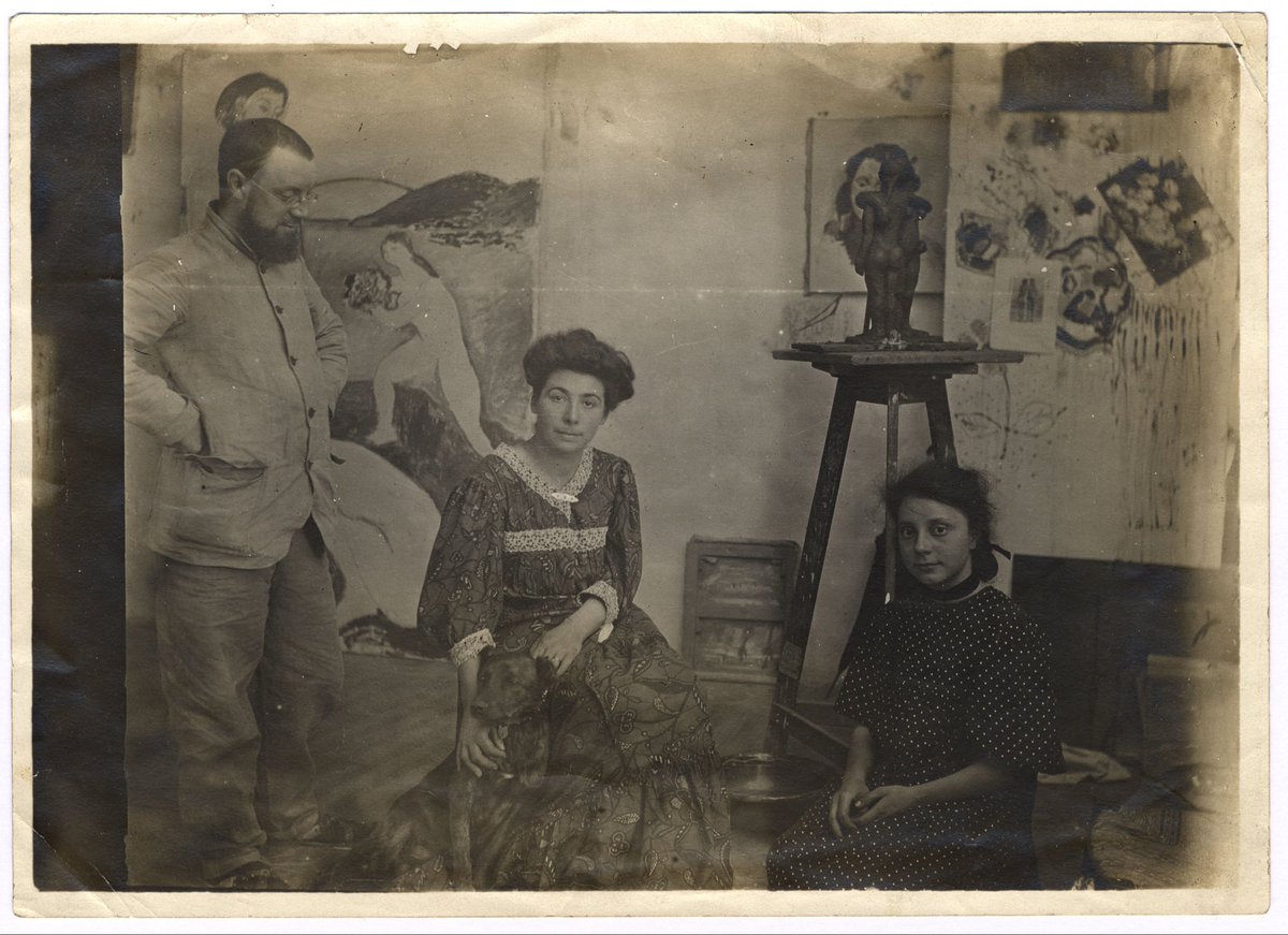 SFMOMA's tweet photo. Rendezvous with Amélie Matisse ✨

In "Matisse's Femme au chapeau: A Modern Scandal," we look at Amélie's life, role, and contributions outside of being one of her husband's most important and consequential muses. Explore her rarely told story, on view now 🌷 https://t.co/LQQLuabTR2