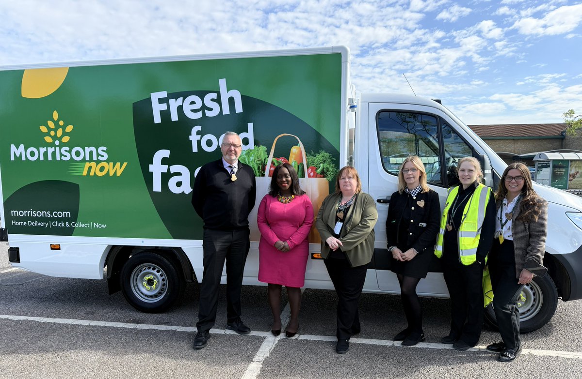 abenaopp's tweet photo. My May newsletter is now live, with updates on my work for Erith and Thamesmead.

From the King’s Speech and SEND reform, to my local coffee morning, VE Day commemorations and school visits, I’m pleased to share what I’ve been doing.

Have a read 👇🏾
https://t.co/UtPVsOGRK3 https://t.co/BQJUFOFi8I