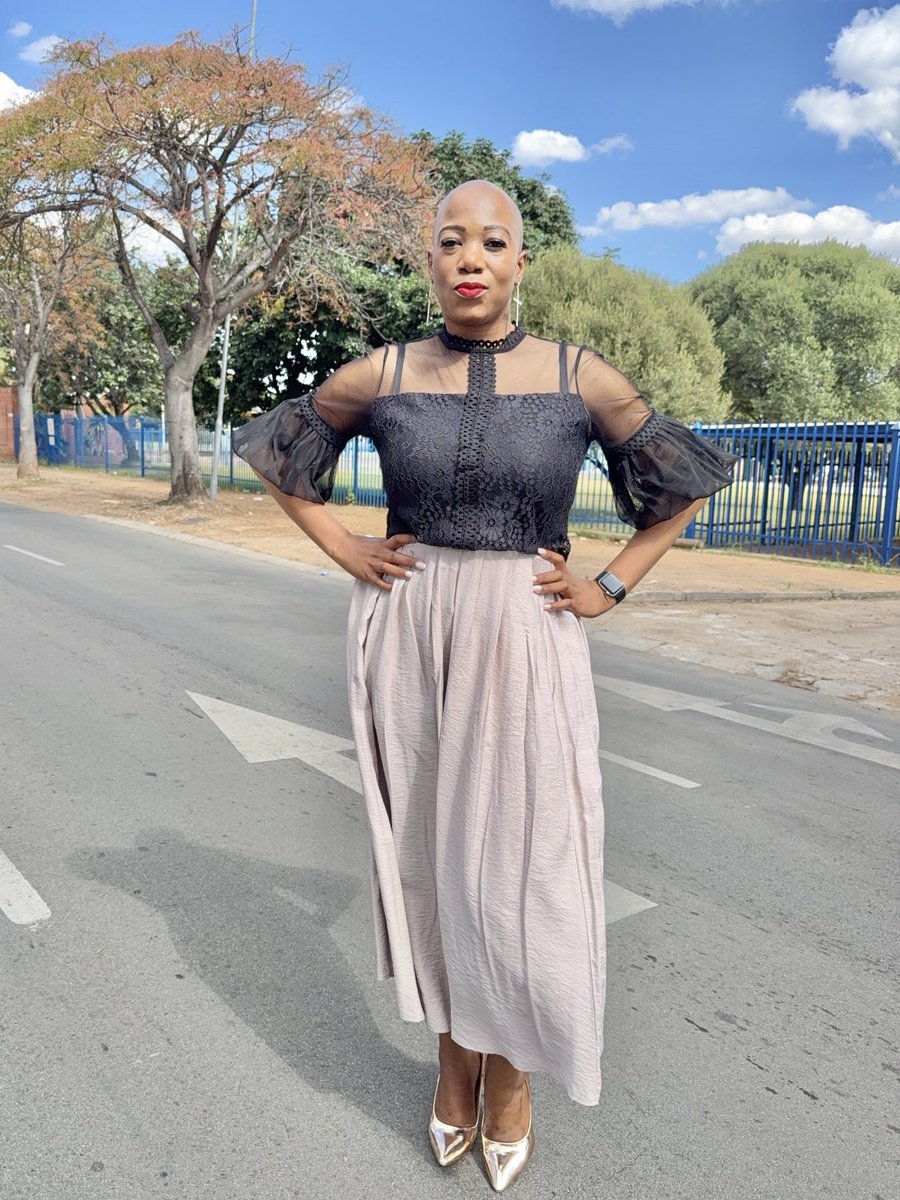 RealThembzana's tweet photo. Empfuxelelweni 19:00-22:00 📻📻📻 https://t.co/35bkhyA0k8