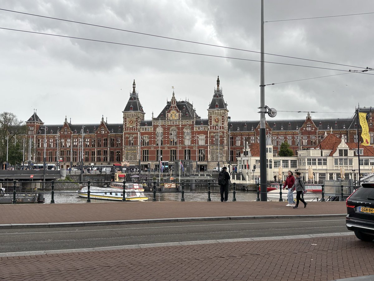Hansiburli's tweet photo. Weekend in Amsterdam ❤️
#visit #amsterdam #weekend https://t.co/KYwvPFlzAg