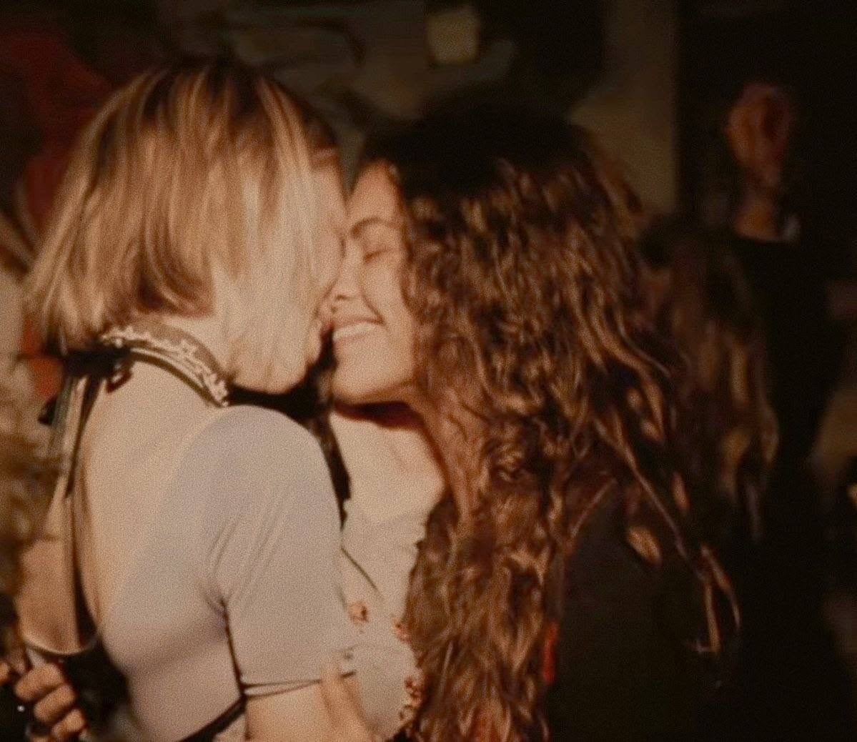Anya00586015's tweet photo. 💔 https://t.co/FeqL1Cee1T