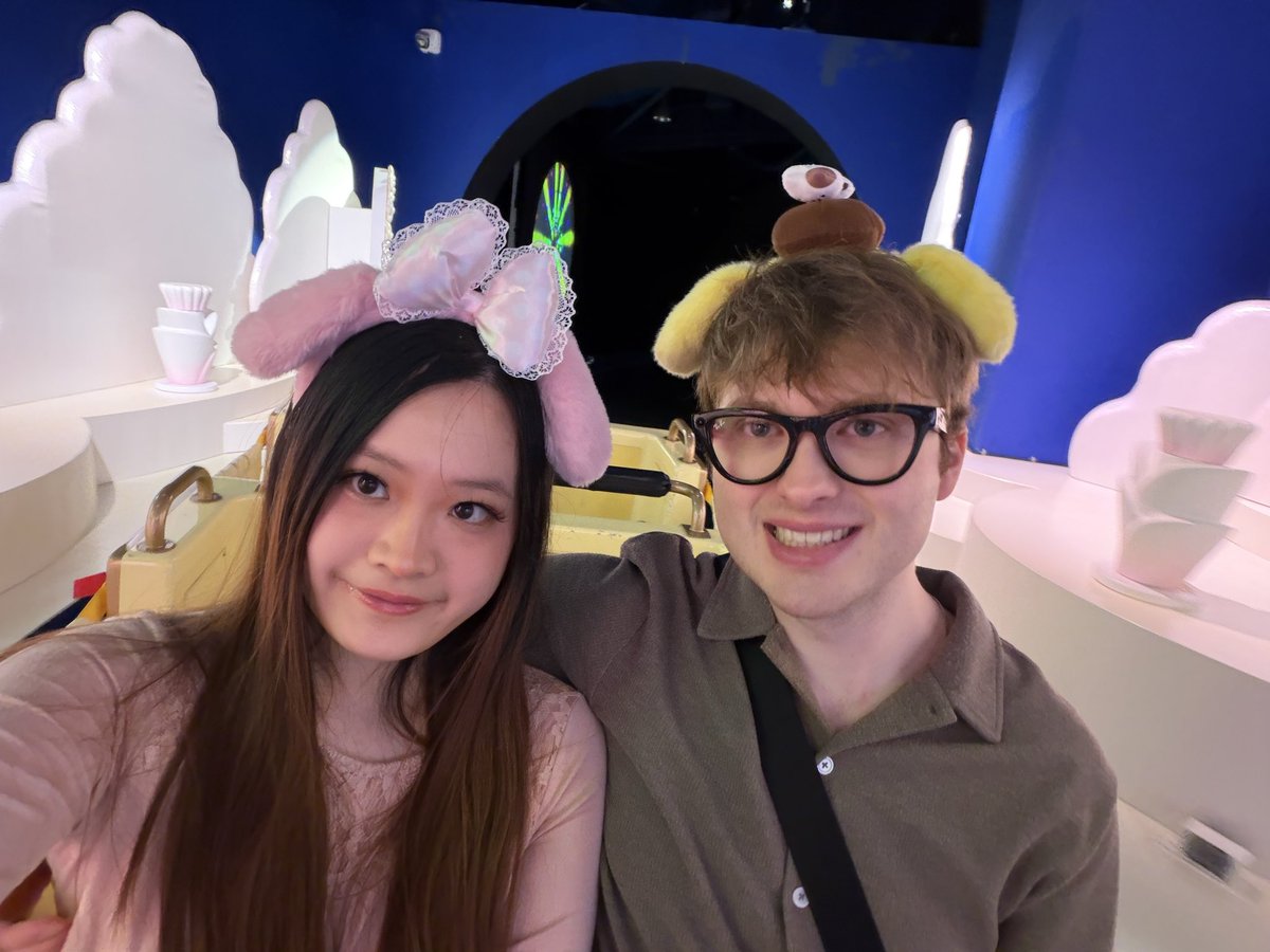 Astraud_'s tweet photo. 1 year anniversary with my beautiful girlfriend and best friend ❤️ We bonded over playing games like Valorant and Overwatch, it would be awesome to get a shout out from some of the people behind making these memories possible!

@RiotSuperCakes @Preeti_VALORANT 
@LuciePohlComedy https://t.co/HMaQgAfdb5
