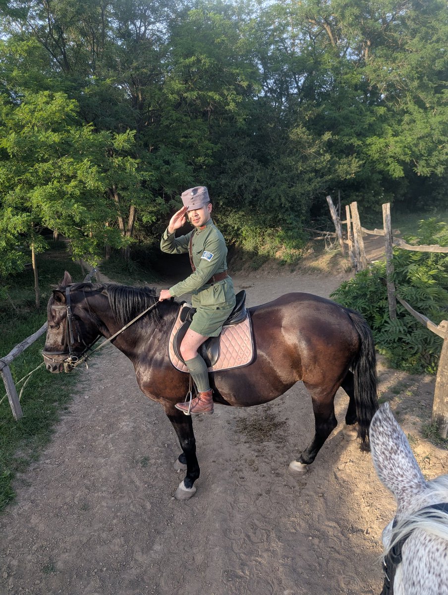 KagaLover33's tweet photo. During the event in Hungary i attended we ended Up going horse riding with my new chinese friends. I havent rušeň a horse in 7 years, forgot how fun it is. Now im determined to finish the IJA cavalry Kit. https://t.co/pWfPh0jeMB