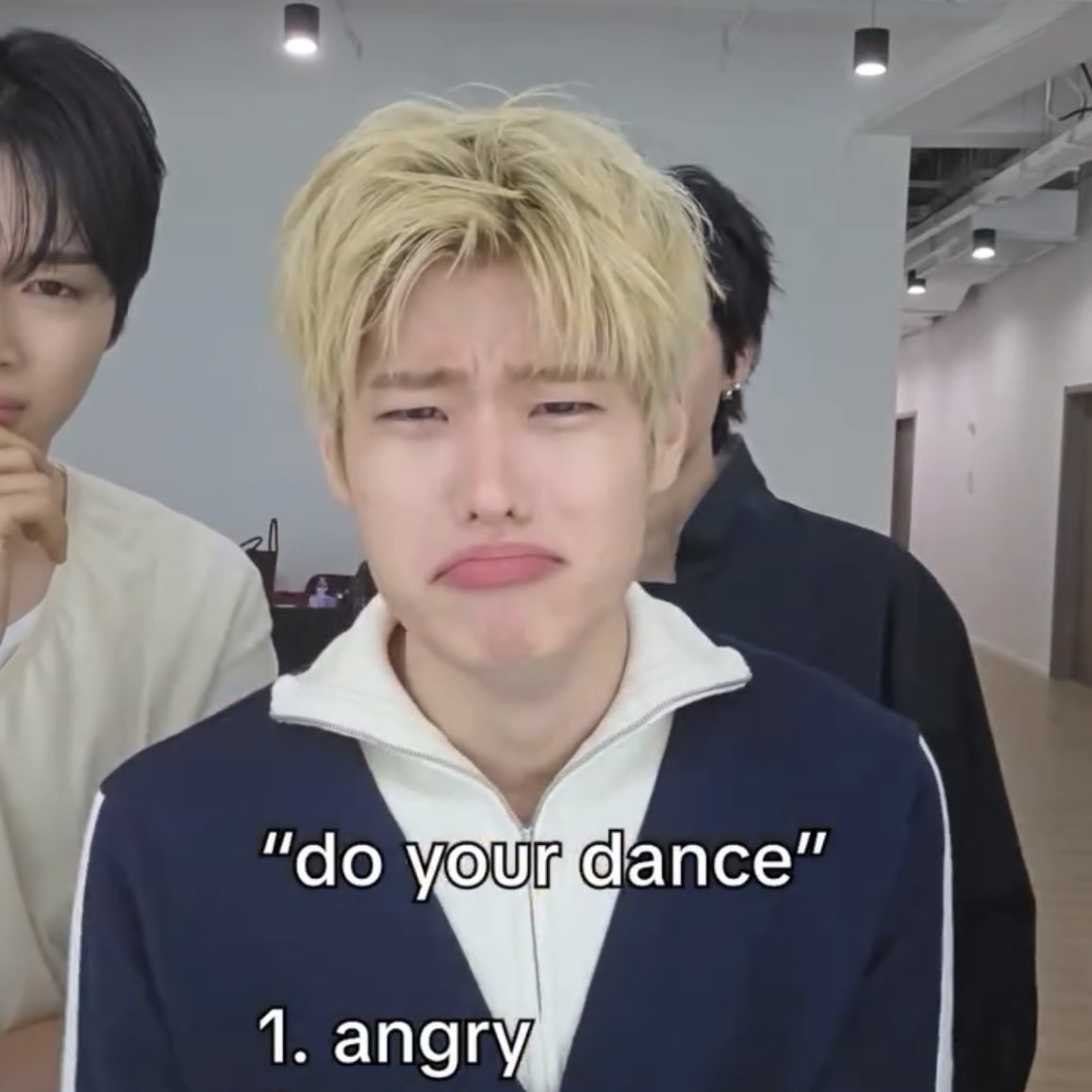_goddo's tweet photo. 슬픔이 ㅈㅉ졸귀 https://t.co/5nf1lT73rT