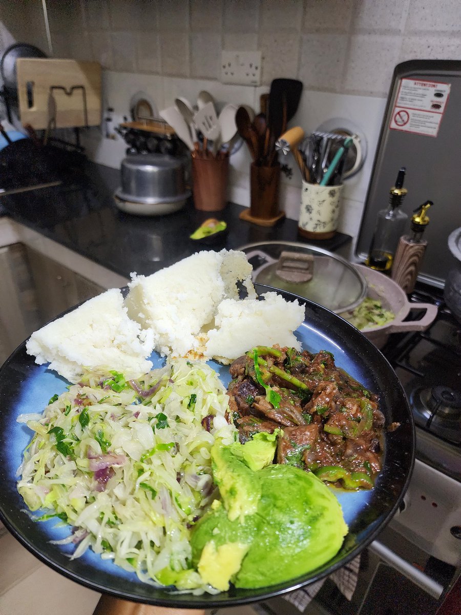 Mercynicky_'s tweet photo. Mwala nini watu wangu?😋😋😋

I don't think people give Cabbage the flowers, it deserves https://t.co/1KKGU2sgBu